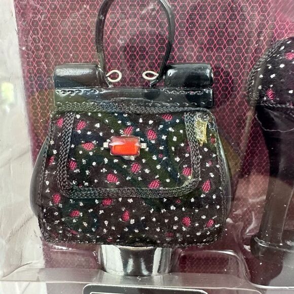 Wild Eye Design Fashion Wine Stopper Set Bag Shoes Shape Tableware Tools Black - Picture 2 of 4